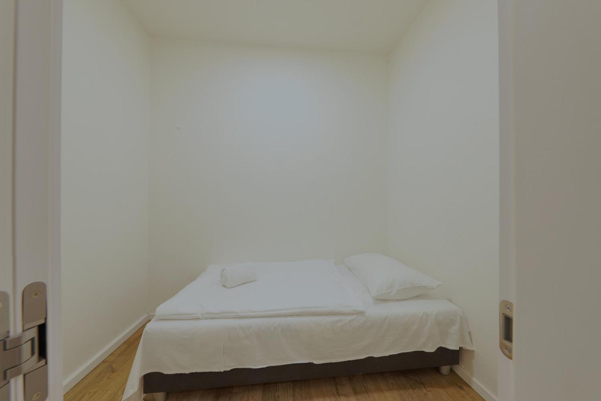Shone Apartment Old Town 2 Bedroom Bratislava Esterno foto