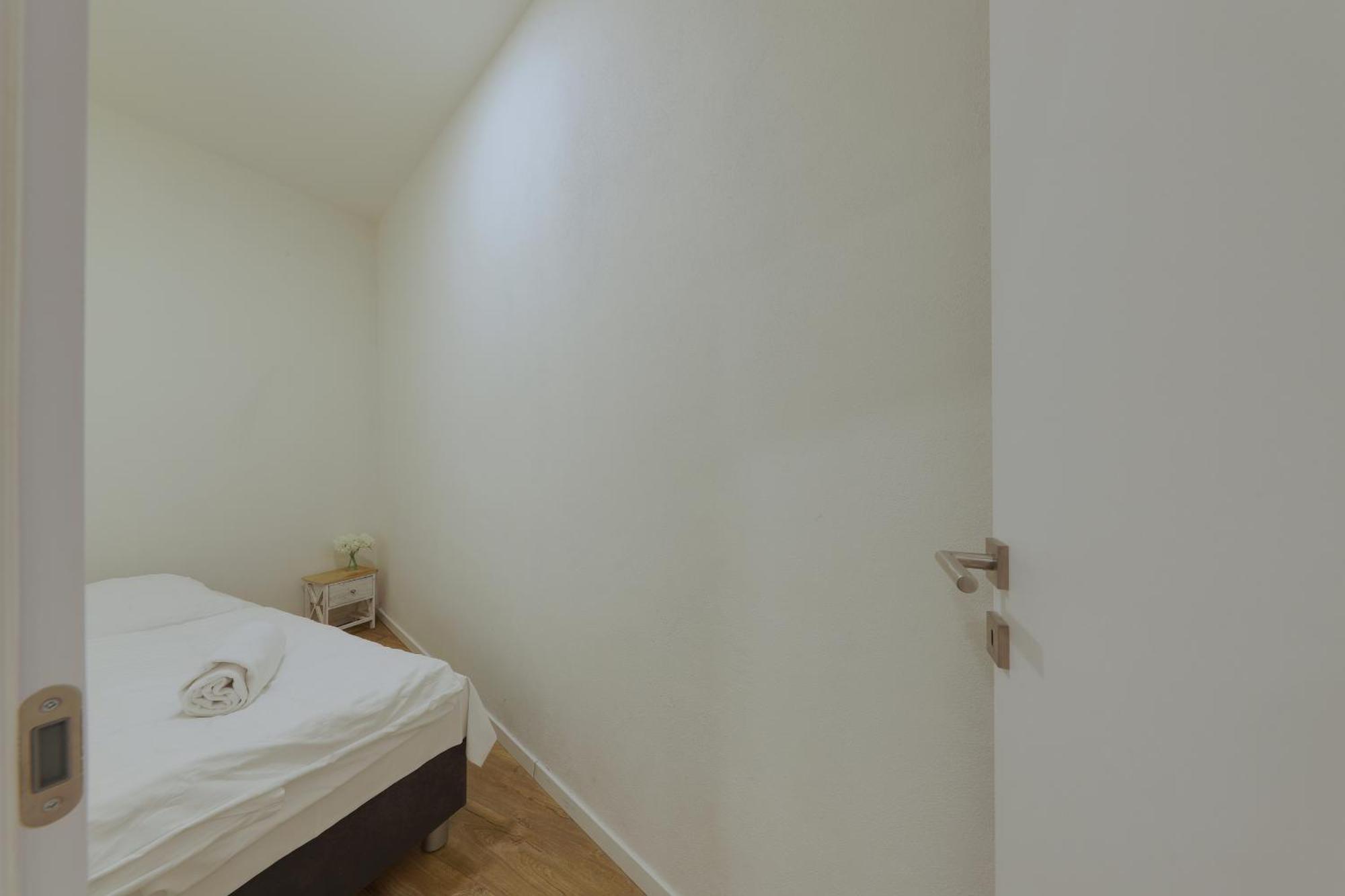 Shone Apartment Old Town 2 Bedroom Bratislava Esterno foto