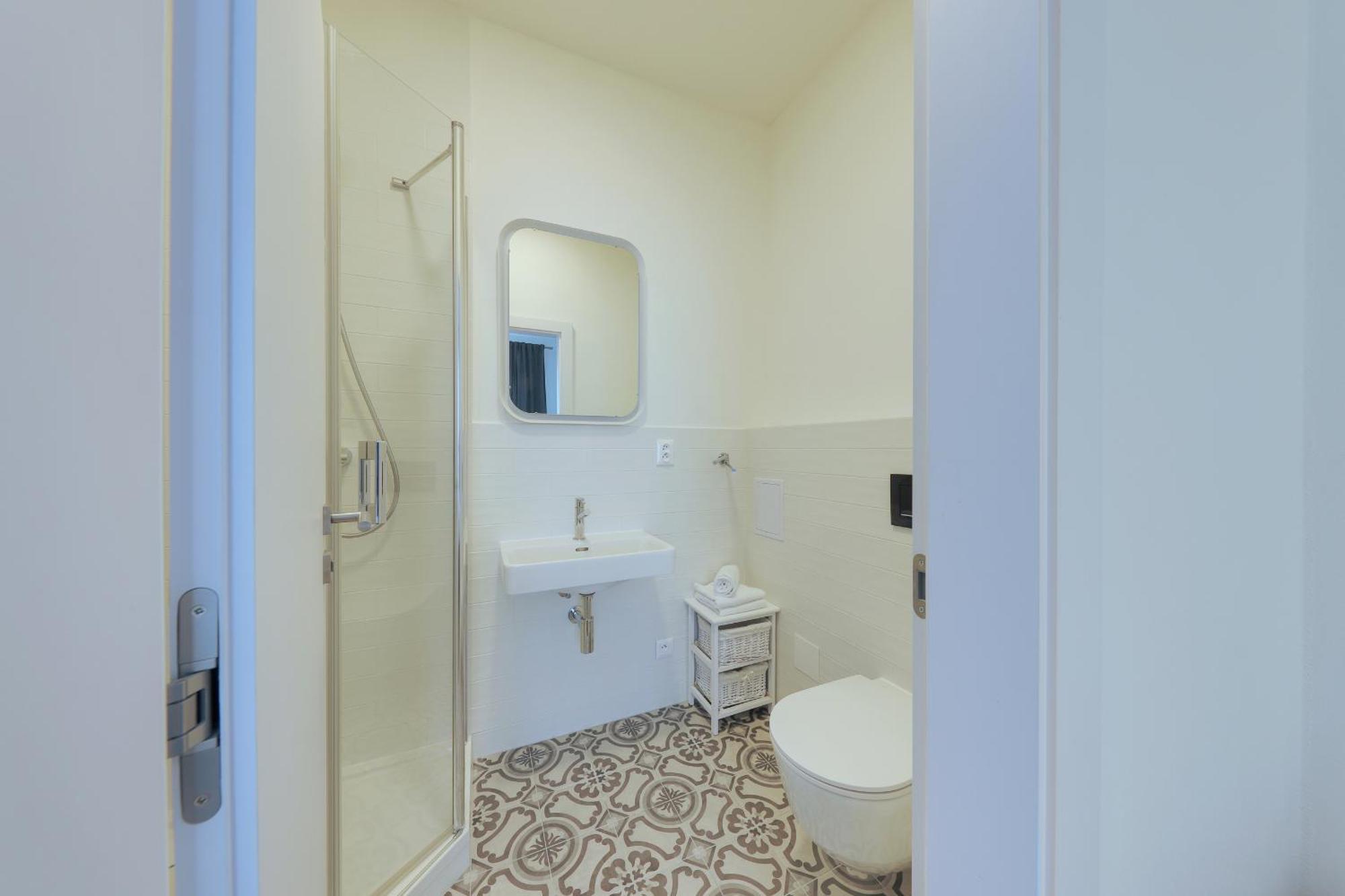 Shone Apartment Old Town 2 Bedroom Bratislava Esterno foto